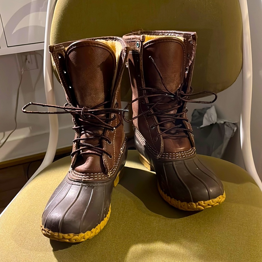 Women’s Bean Boots, Shearling-Lined Size 7